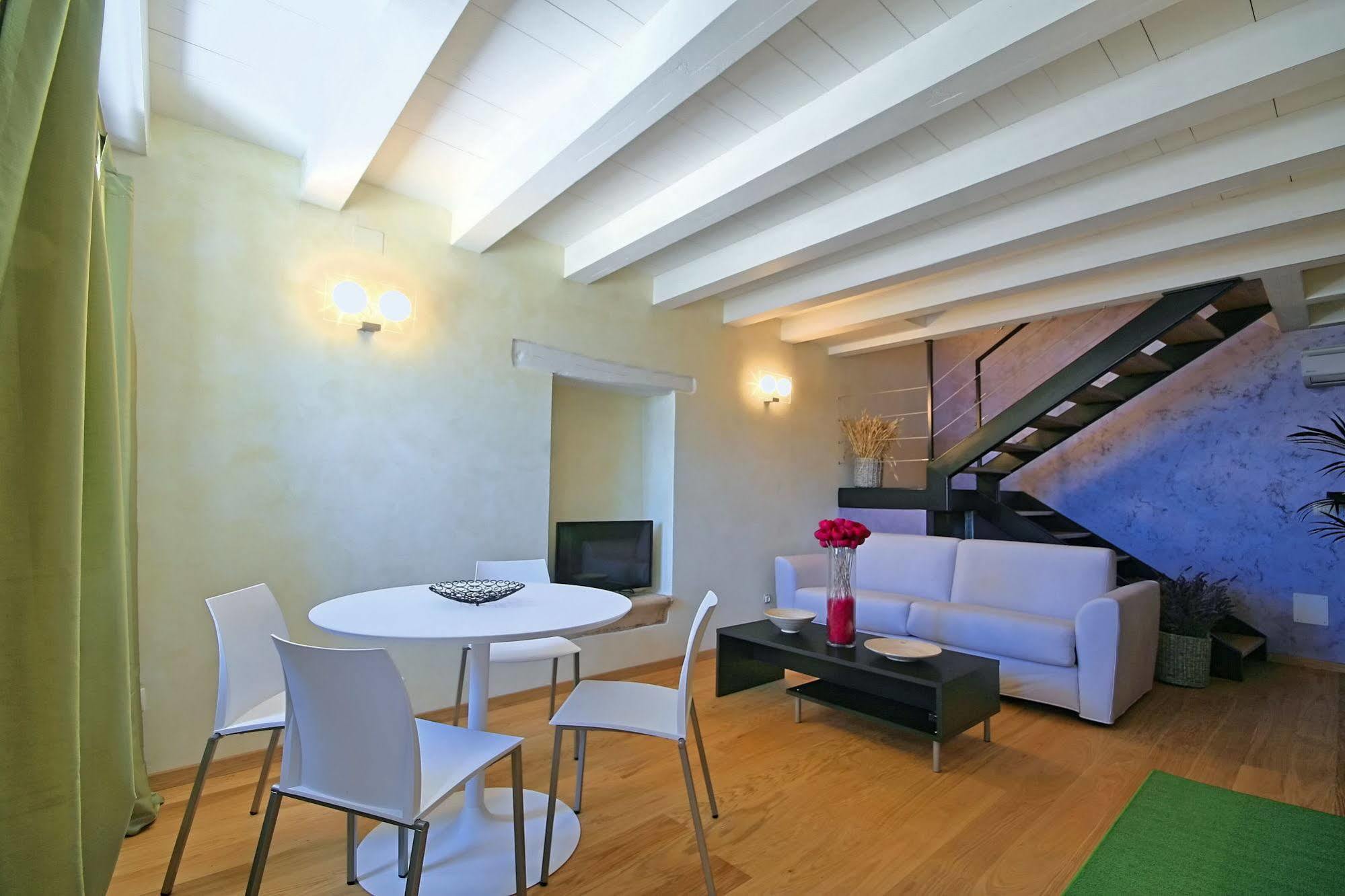 Angelo D'Oro Apartment Monte 로비니 외부 사진