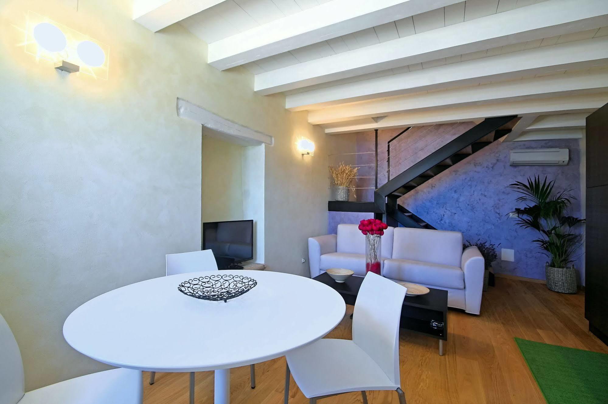 Angelo D'Oro Apartment Monte 로비니 외부 사진
