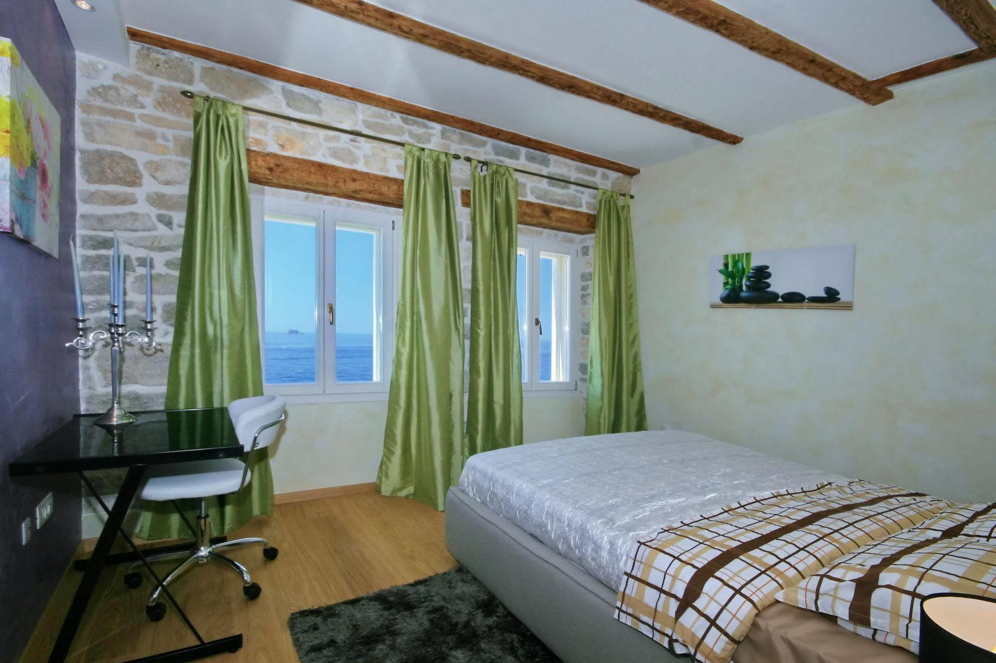 Angelo D'Oro Apartment Monte 로비니 외부 사진